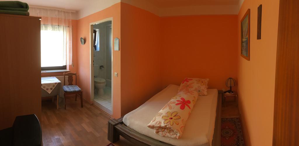 Gasthof Und Pension Mainzer Rad Schwetzingen Kültér fotó